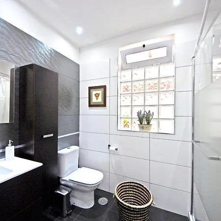 3 Bedrooms At 500 M Away From The Beach With Sea View Furnished Balcony And Wifi * Icod De Los Vinos