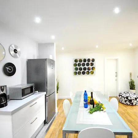 Apartament 3 Bedrooms At 500 M Away From The Beach With Sea View Furnished Balcony And Wifi